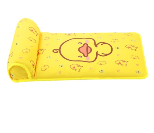 Kühlbett mit Kissen